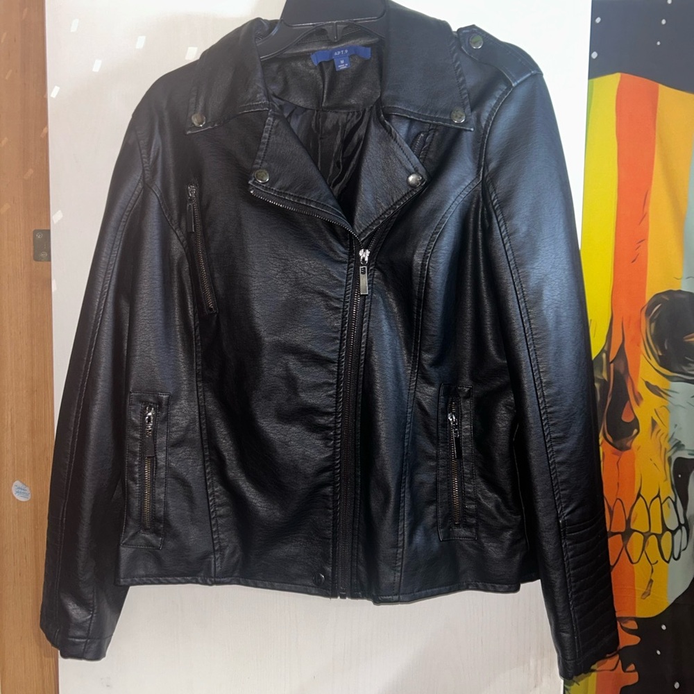 Women’s faux leather jacket